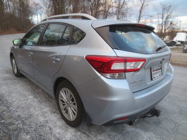 Used 2018 Subaru Impreza 2.0i Premium image 5