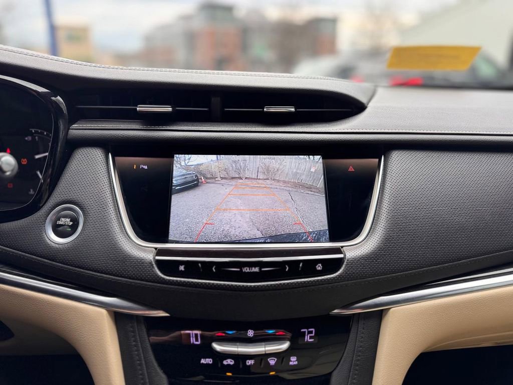 Used 2017 Cadillac XT5 FWD image 15