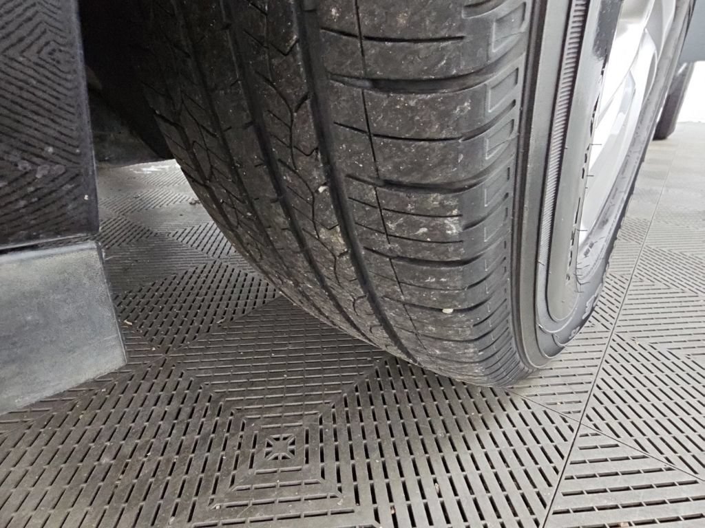 Used 2019 Buick Enclave Essence FWD image 44