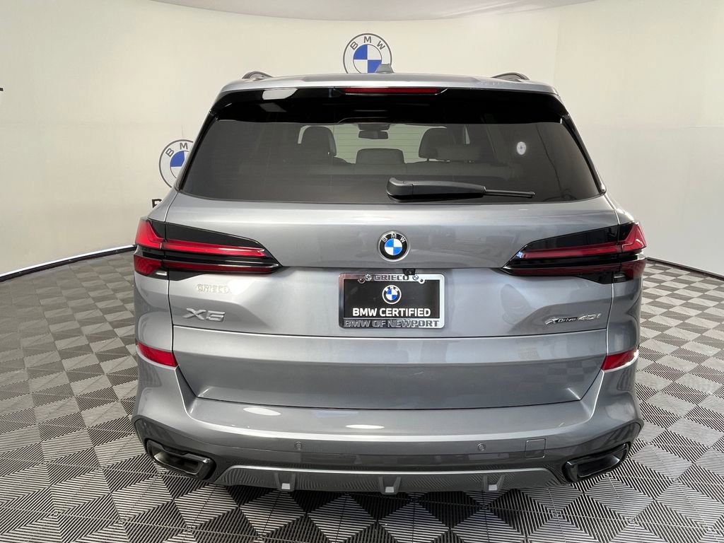 Certified 2024 BMW X5 xDrive40i w/ M Sport Package AWD/4WD image 12