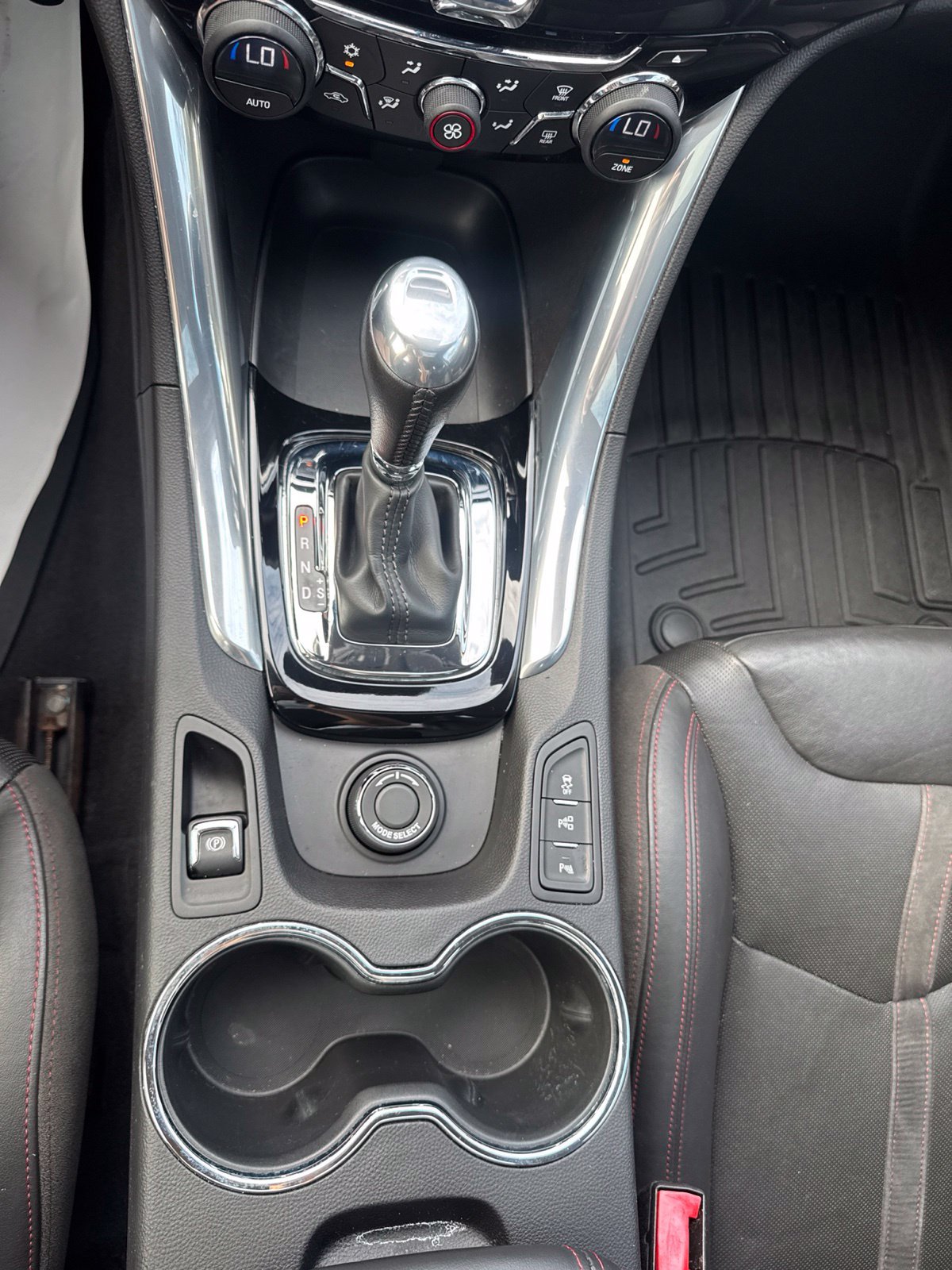 Used 2015 Chevrolet SS RWD image 30