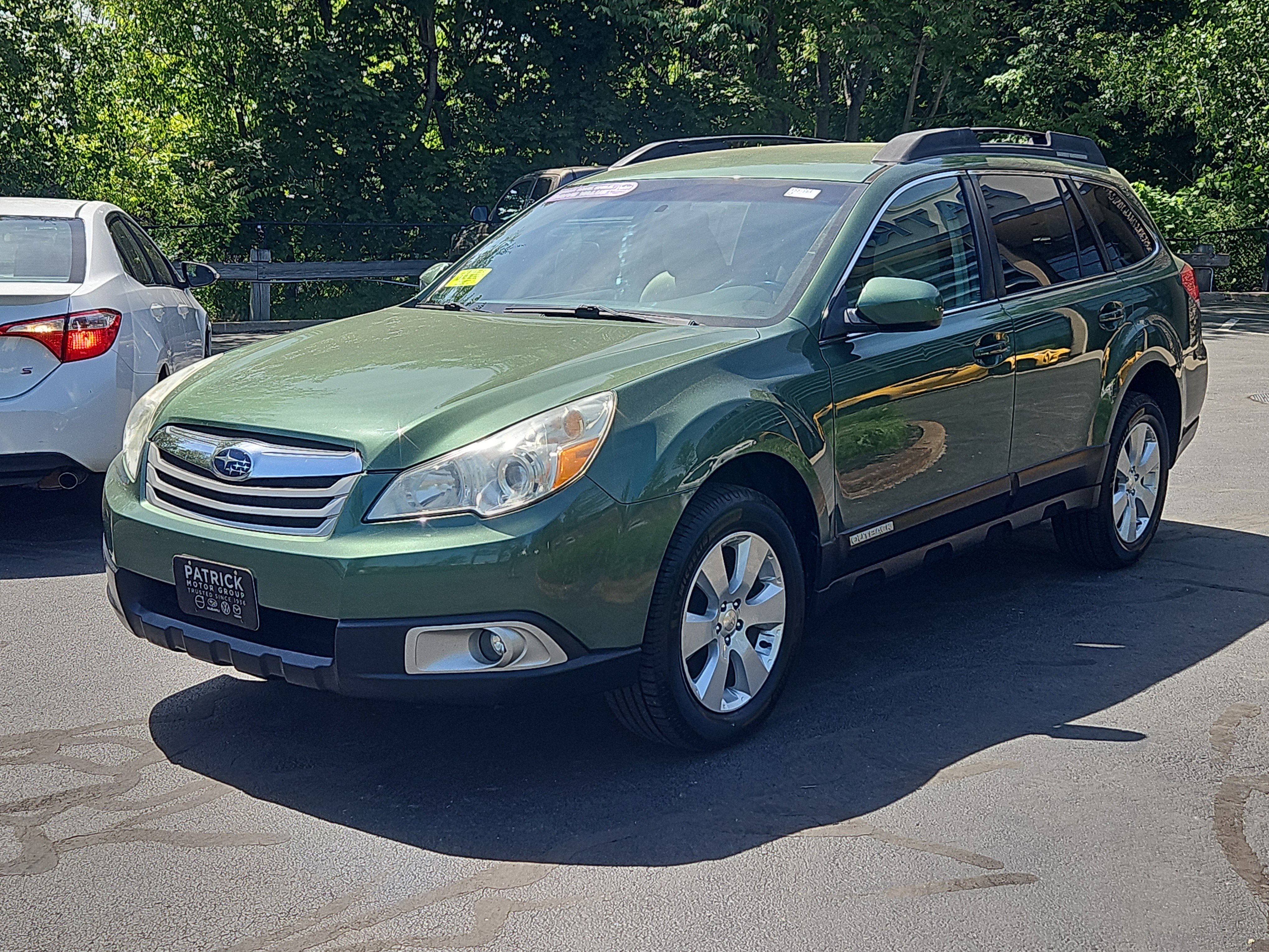 Used 2011 Subaru Outback 2.5i Premium w/ All-Weather Pkg AWD/4WD image 19