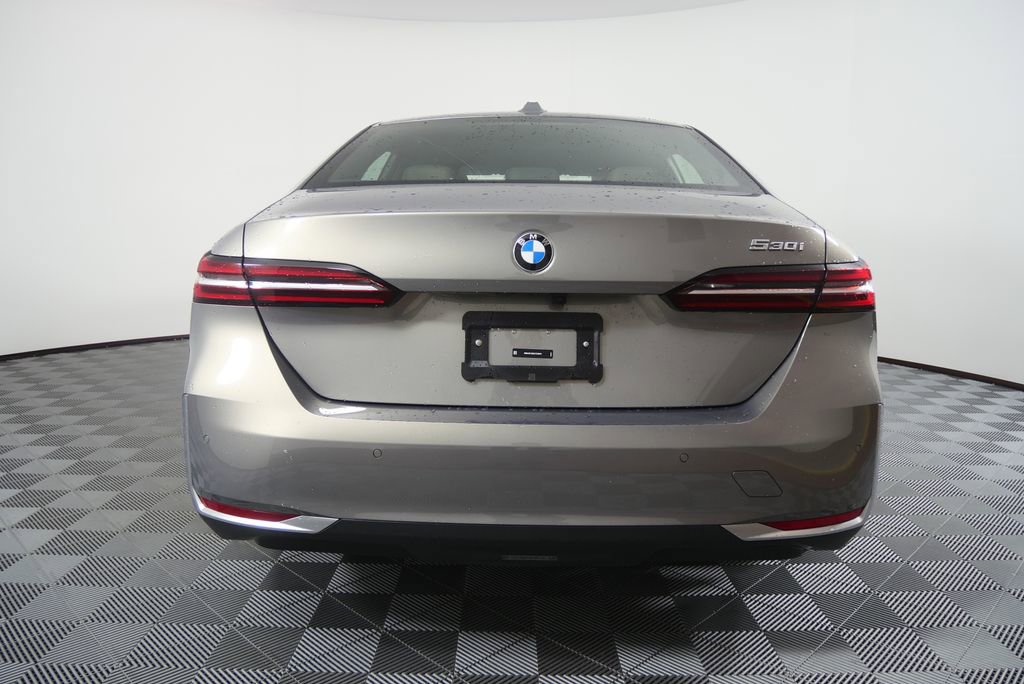 Used 2025 BMW 530i 530i image 4