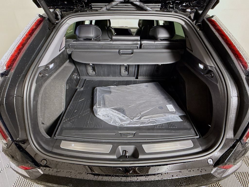 New 2026 Cadillac Optiq Sport 2 RWD image 28