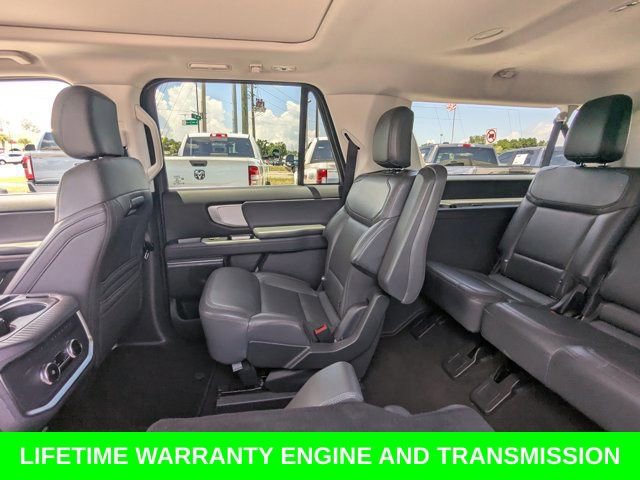 Used 2025 Ford Expedition Max Active AWD/4WD image 16
