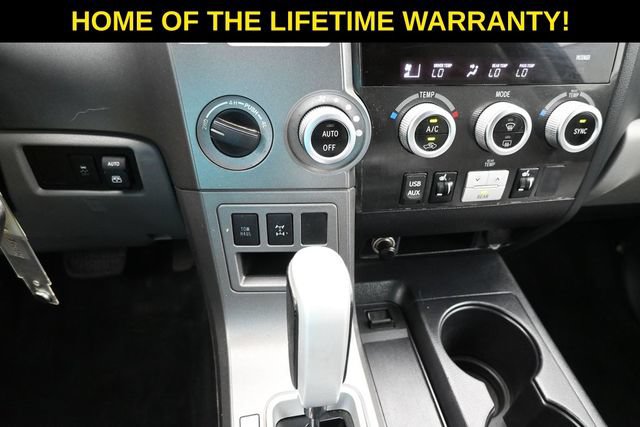 Used 2015 Toyota Sequoia Limited AWD/4WD image 33