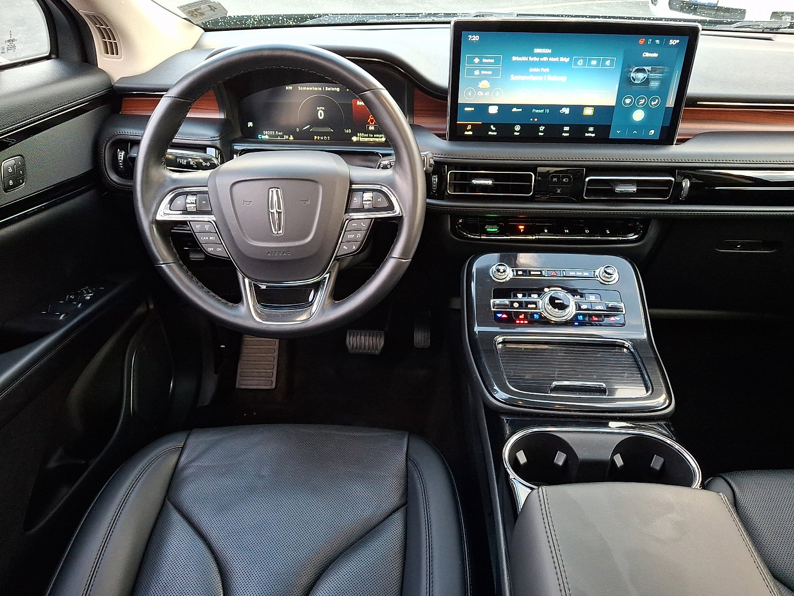 Certified 2023 Lincoln Nautilus Reserve AWD/4WD image 12