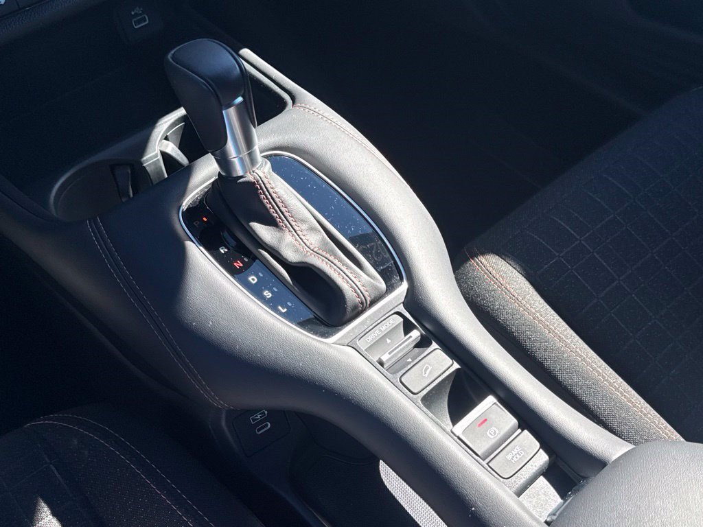 Certified 2025 Honda HR-V Sport image 30