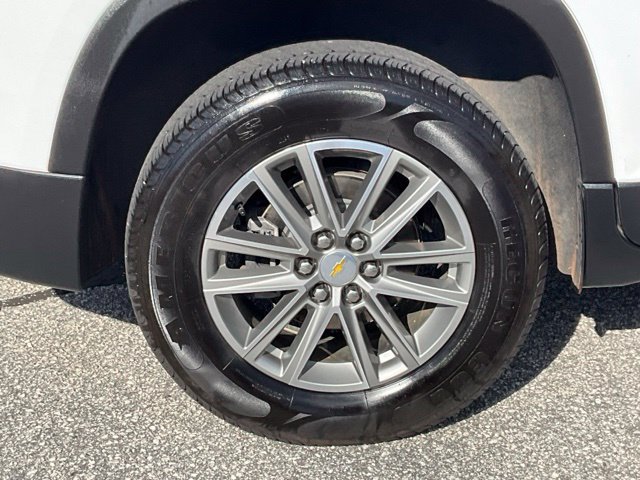 Used 2023 Chevrolet Traverse LT FWD image 27