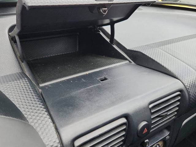 Used 2000 Toyota MR2 RWD image 29