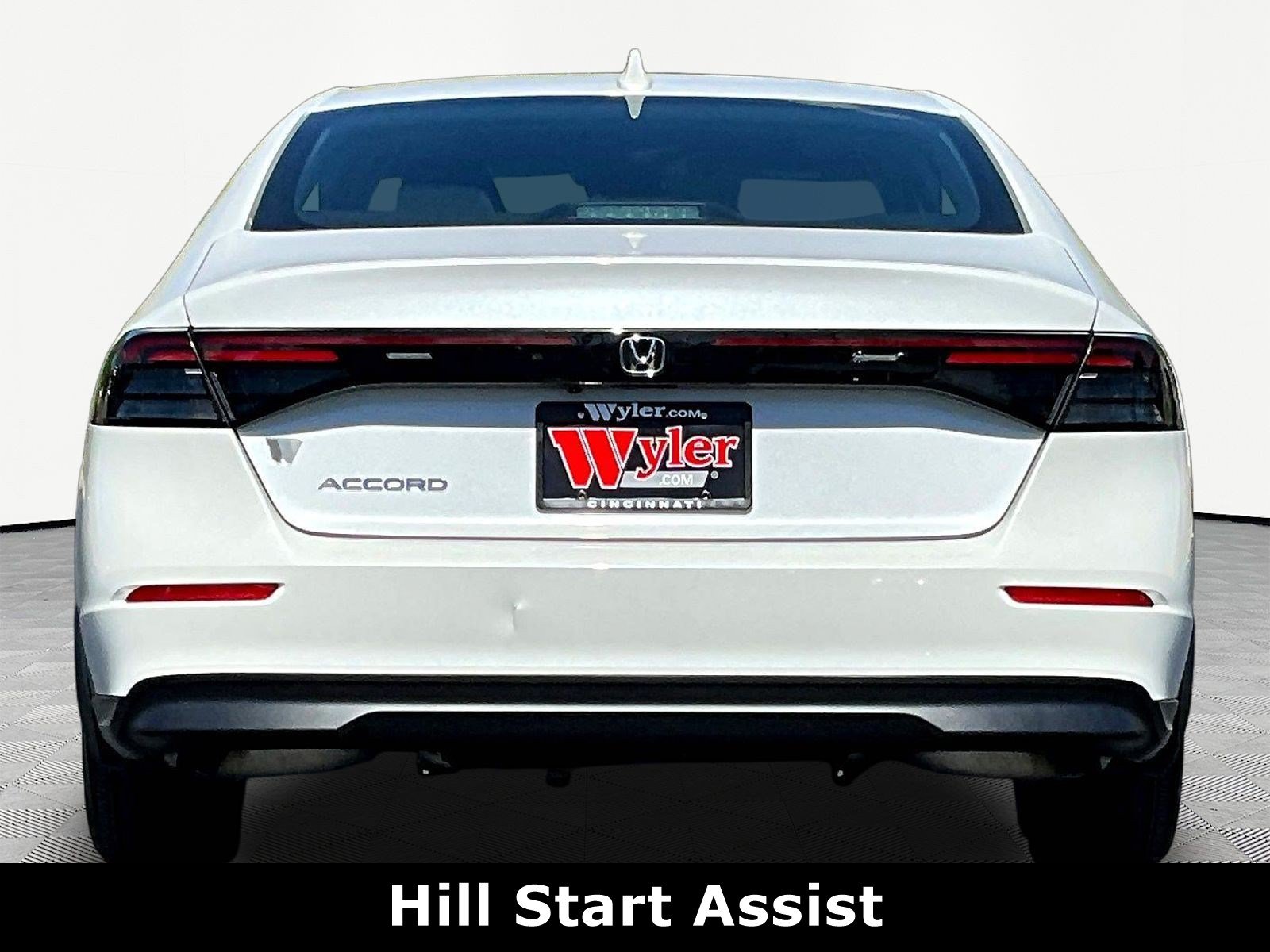 Used 2023 Honda Accord EX image 5