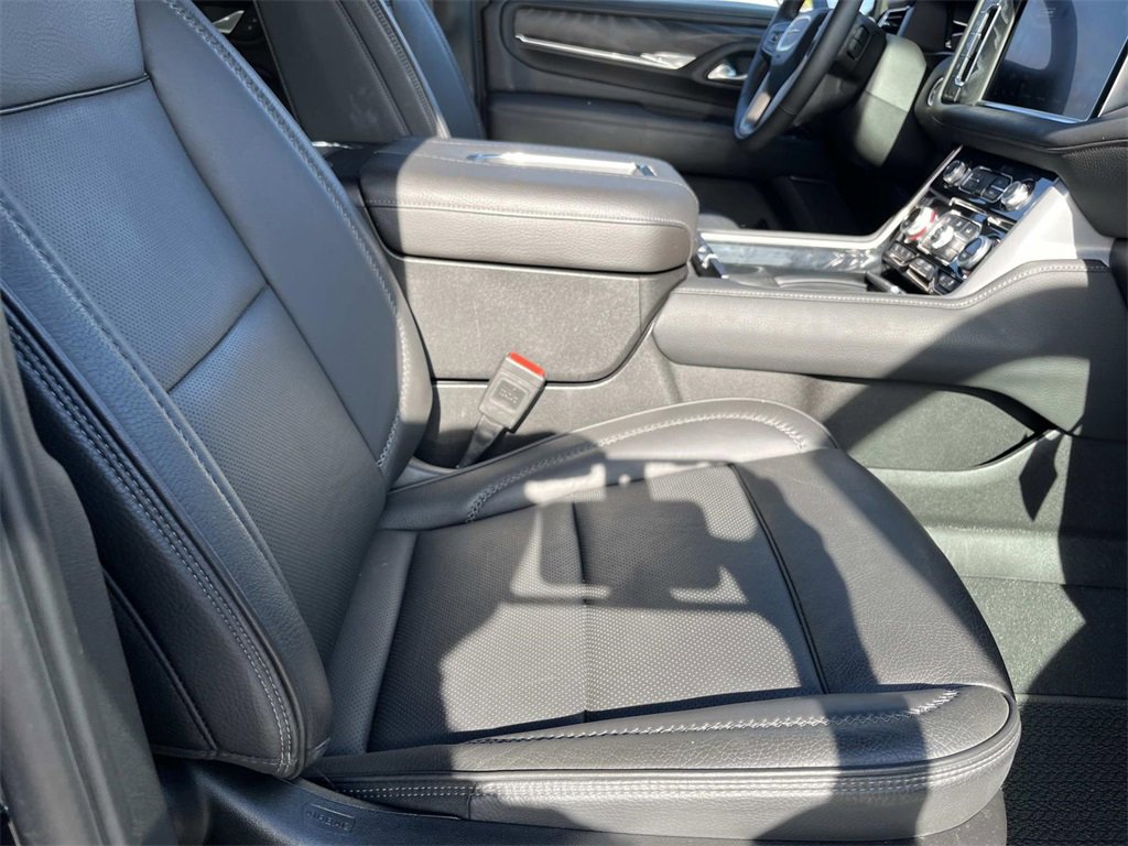 Used 2024 GMC Yukon XL Denali image 24