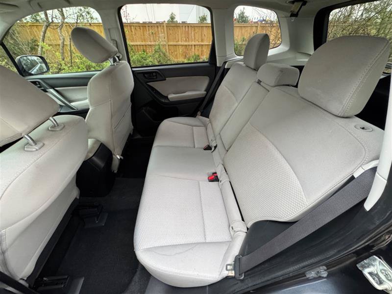 Used 2014 Subaru Forester 2.5i Premium AWD/4WD image 37