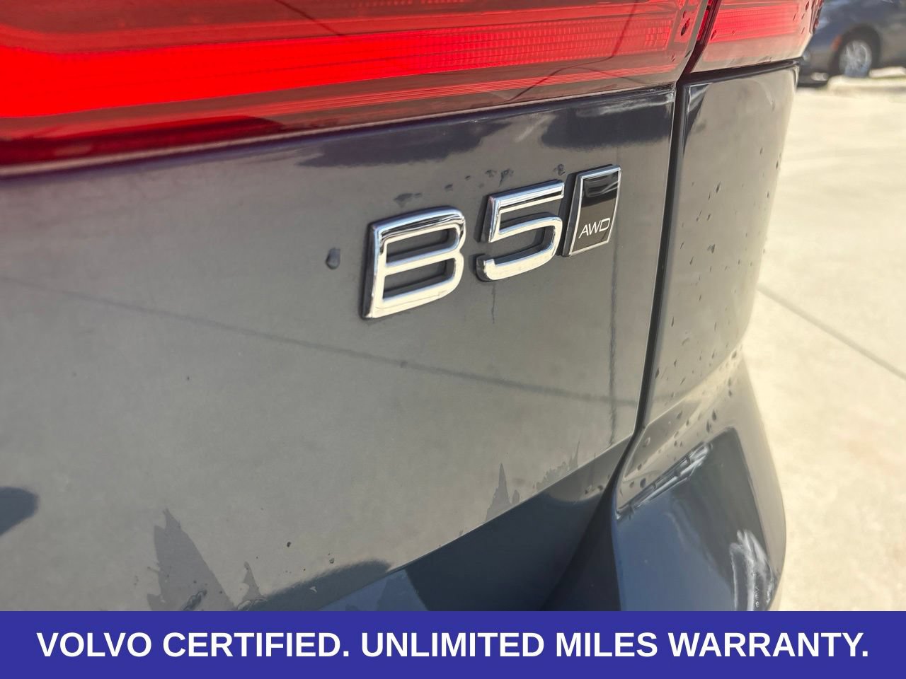 Certified 2024 Volvo XC60 B5 Core w/ Protection Package Premier AWD/4WD image 9