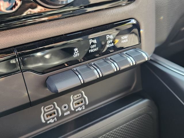 Used 2025 RAM 1500 Big Horn image 31