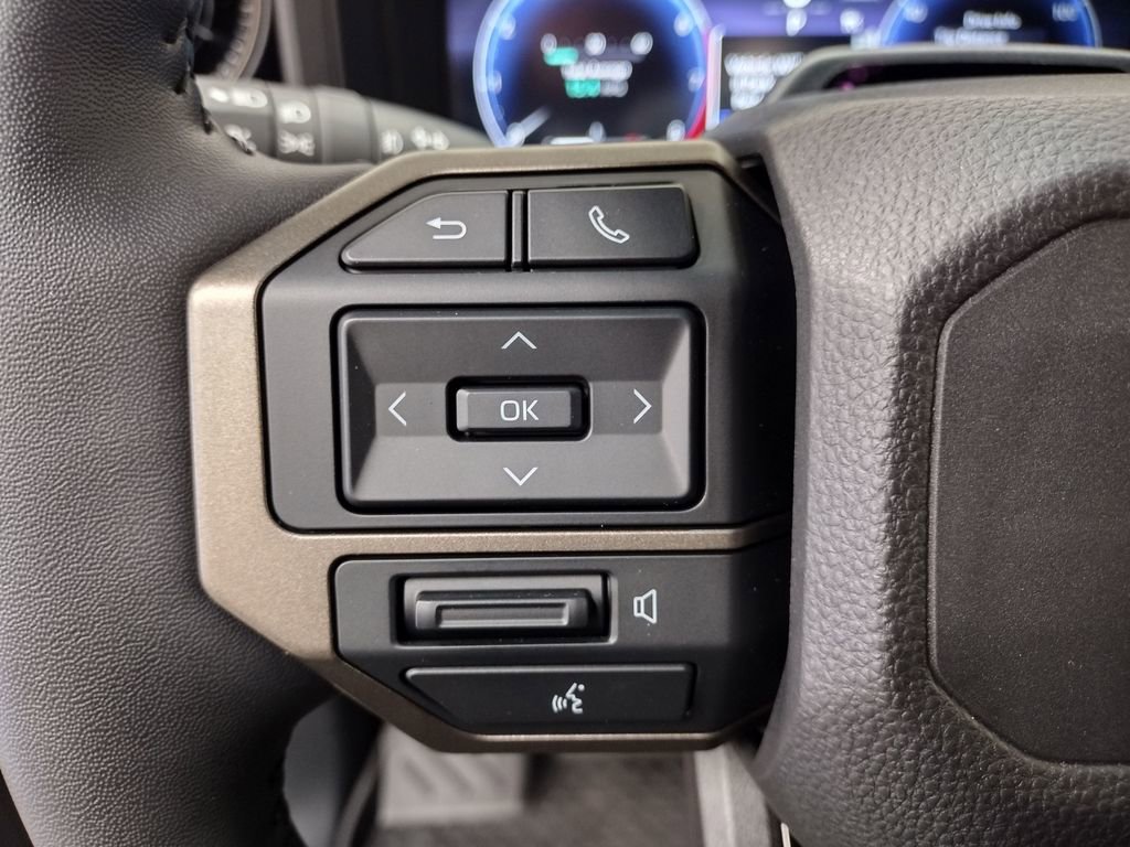 Used 2025 Toyota Land Cruiser image 25