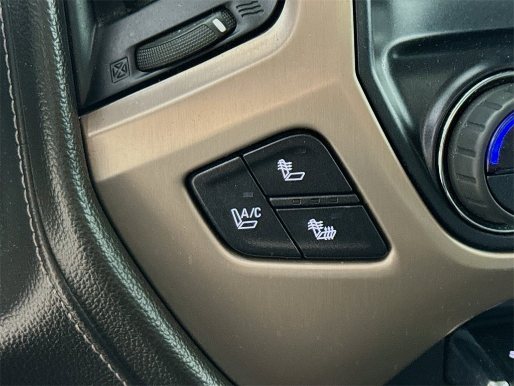 Used 2015 GMC Sierra 3500 Denali w/ Duramax Plus Package image 21