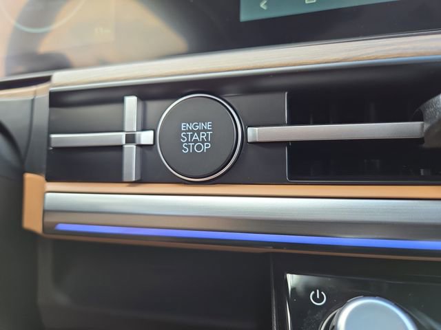 New 2026 Hyundai Santa Fe Calligraphy FWD image 11