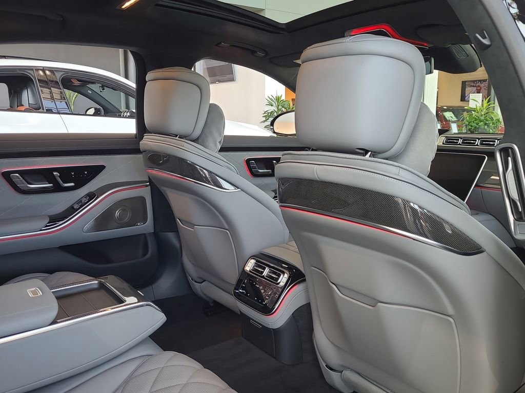 New 2026 Mercedes-Benz S 580 4MATIC Sedan image 16