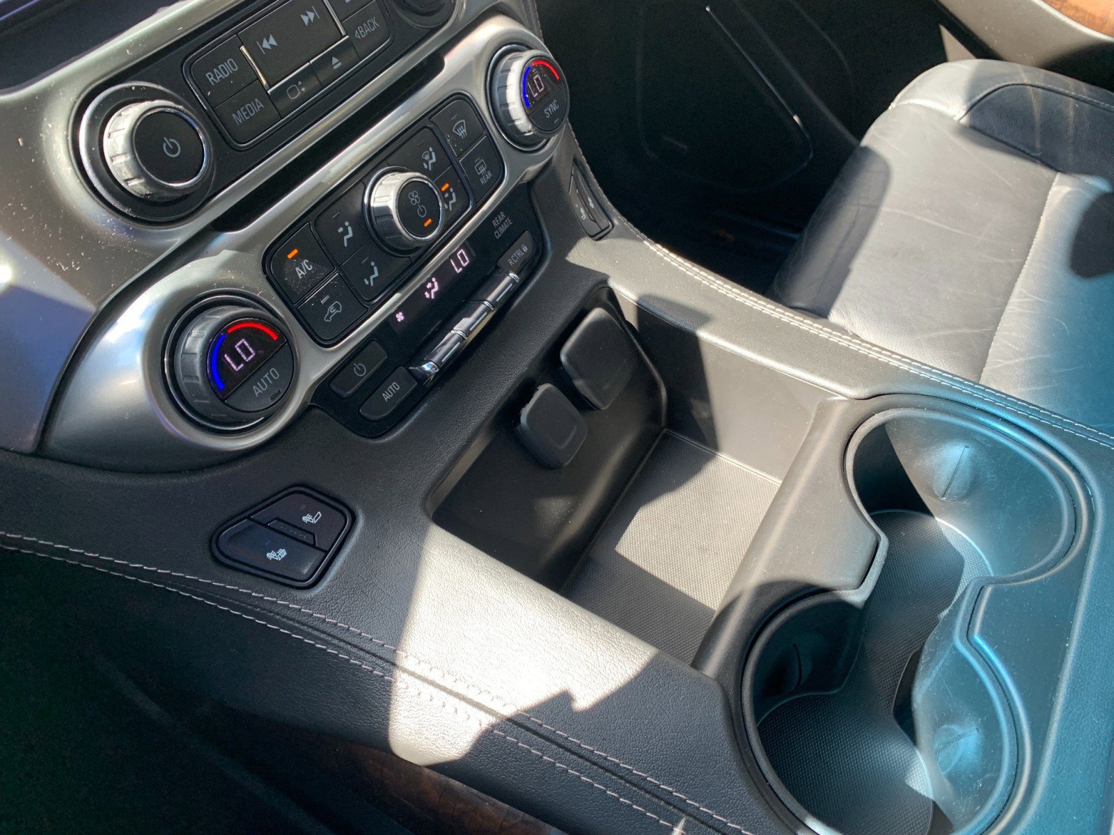 Used 2019 Chevrolet Tahoe LT image 19