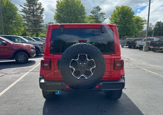 Used 2022 Jeep Wrangler Unlimited Rubicon 4xe AWD/4WD image 4