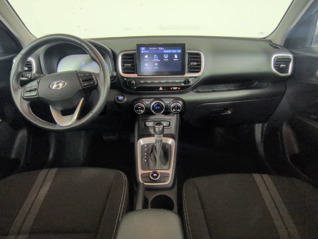 Used 2024 Hyundai Venue SEL FWD image 21