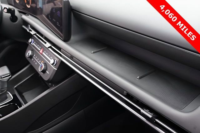 Used 2025 Hyundai Tucson SE AWD/4WD image 28