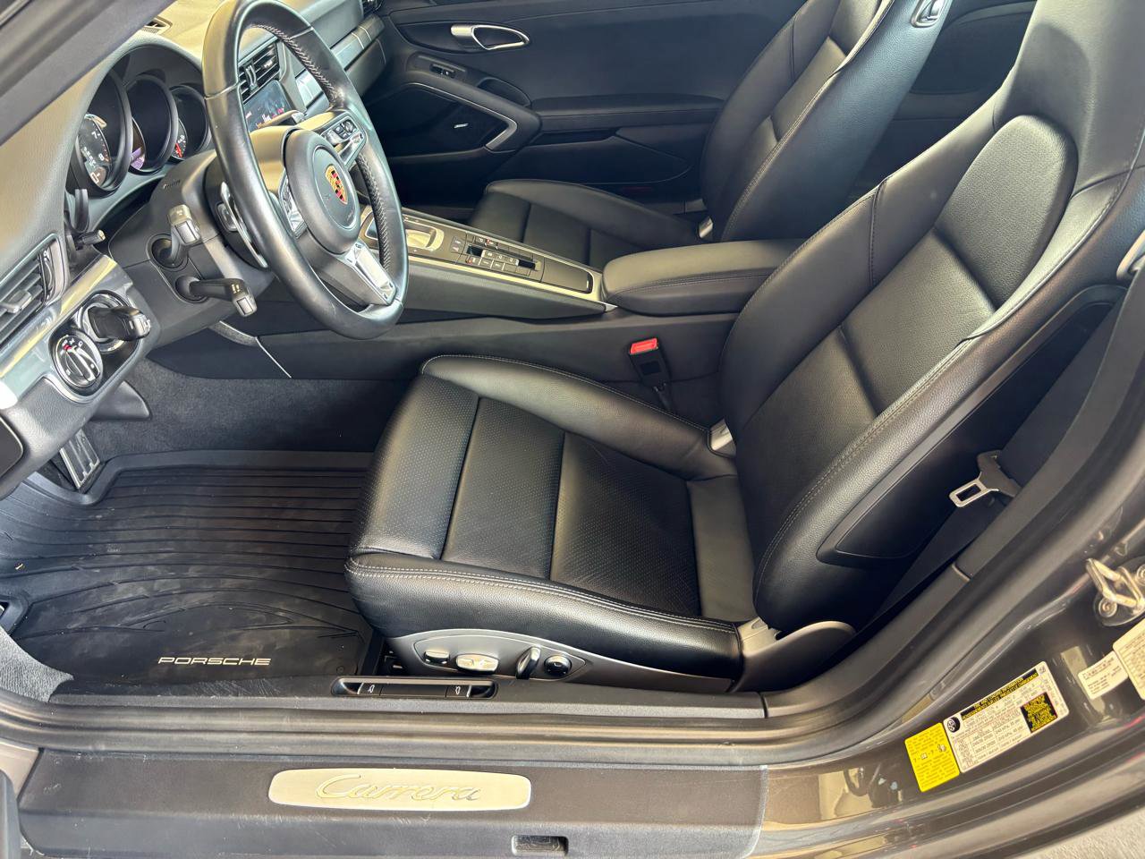 Used 2018 Porsche 911 Carrera image 18