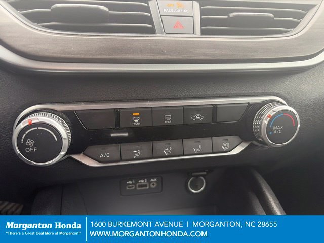 Used 2025 Nissan Altima 2.5 SV FWD image 16
