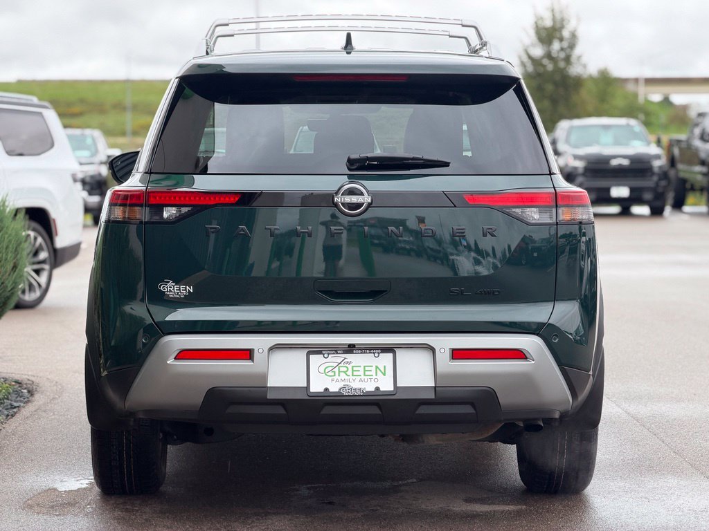 Used 2025 Nissan Pathfinder SL w/ Black Appearance Package AWD/4WD image 9