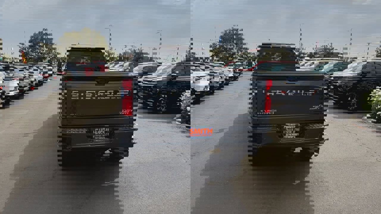 Used 2020 Chevrolet Silverado 2500 High Country w/ Z71 Off-Road Package image 6