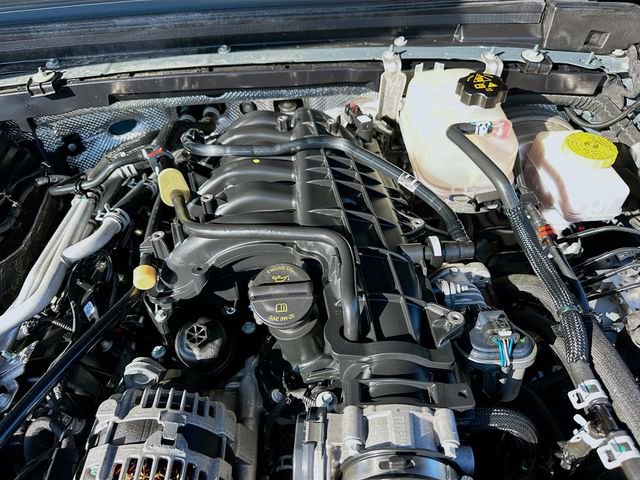 Used 2024 Jeep Wrangler Unlimited Rubicon w/ XTREMEE 35" Tire Package image 29