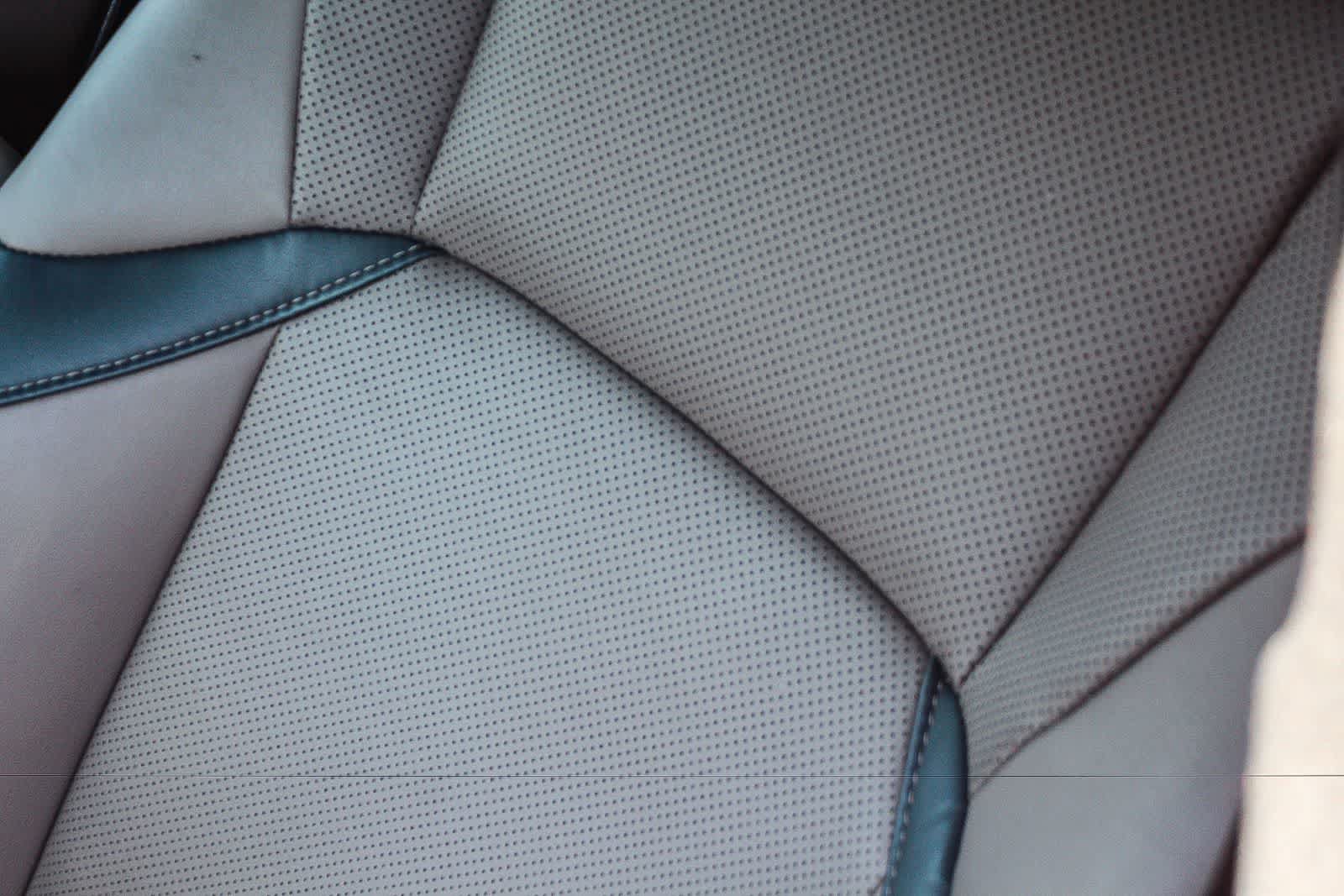 Used 2025 Lexus ES 300h w/ Premium Package FWD image 33