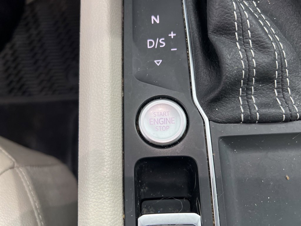 Used 2021 Volkswagen Atlas SE w/ Panoramic Sunroof Package image 15