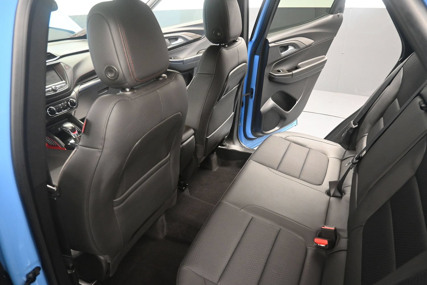 Used 2023 Chevrolet TrailBlazer RS AWD/4WD image 17
