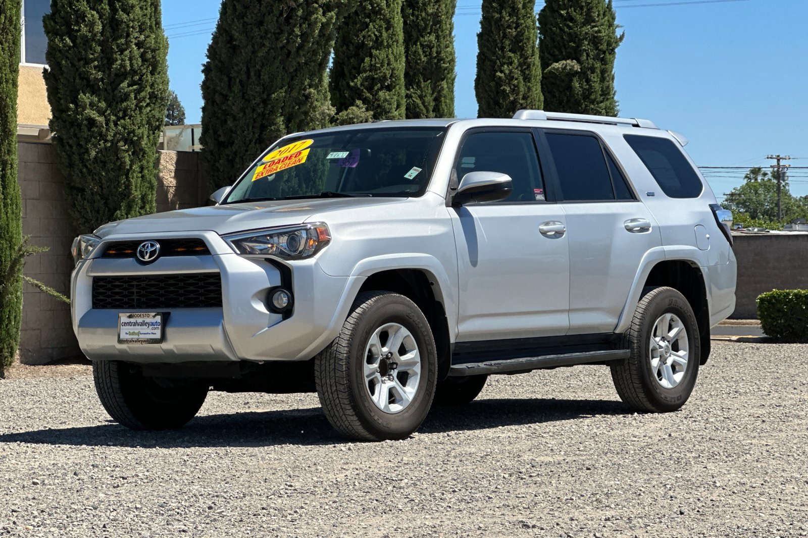 Used 2017 Toyota 4Runner SR5 RWD image 8