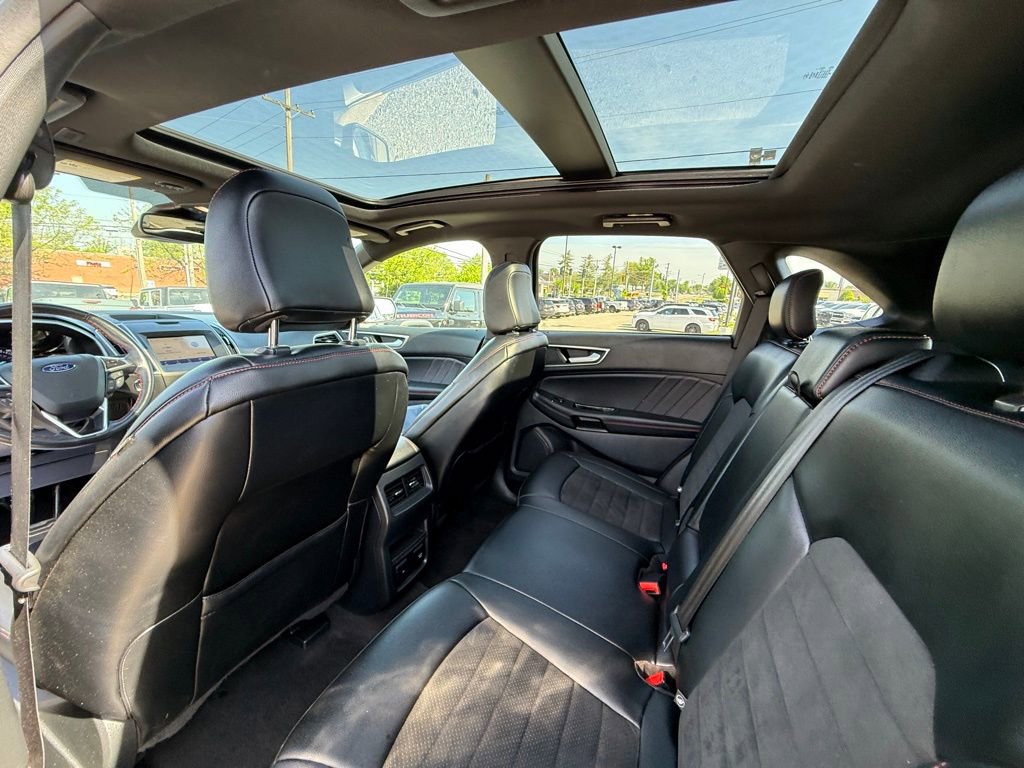 Used 2020 Ford Edge ST-Line FWD image 24