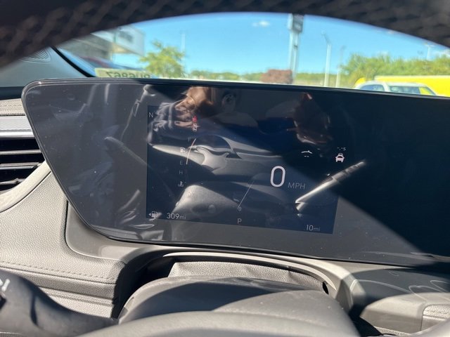 New 2026 Buick Encore GX Avenir w/ Avenir Technology Package image 17