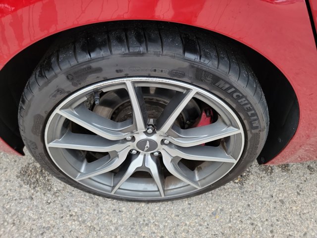 Used 2019 Genesis G70 3.3T Advanced RWD image 11