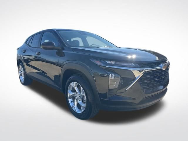 New 2026 Chevrolet Trax LS w/ LS Convenience Package image 7