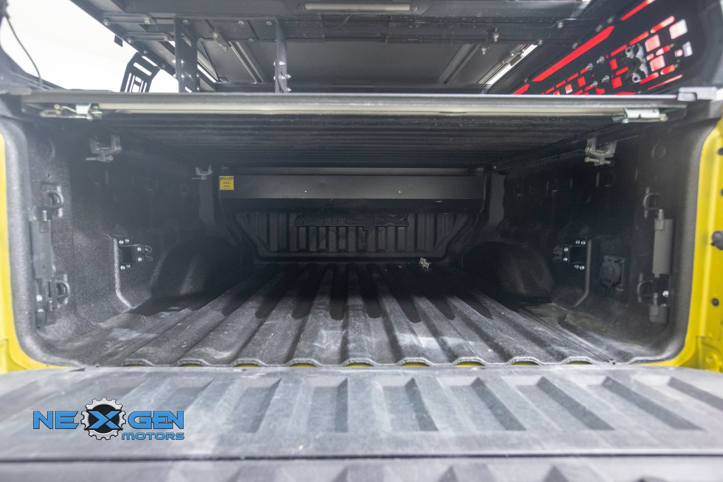 Used 2023 GMC Canyon AT4X AWD/4WD image 36