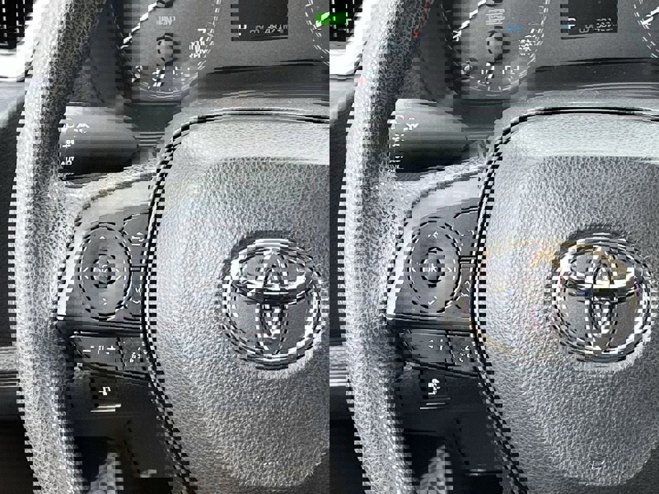 Used 2024 Toyota Corolla LE image 12