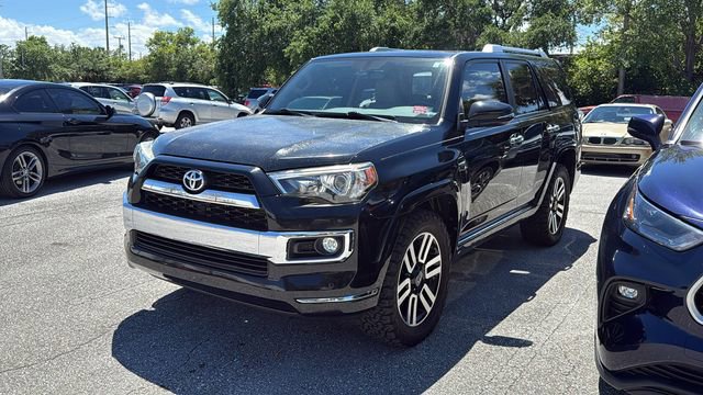 Used 2017 Toyota 4Runner Limited AWD/4WD image 3