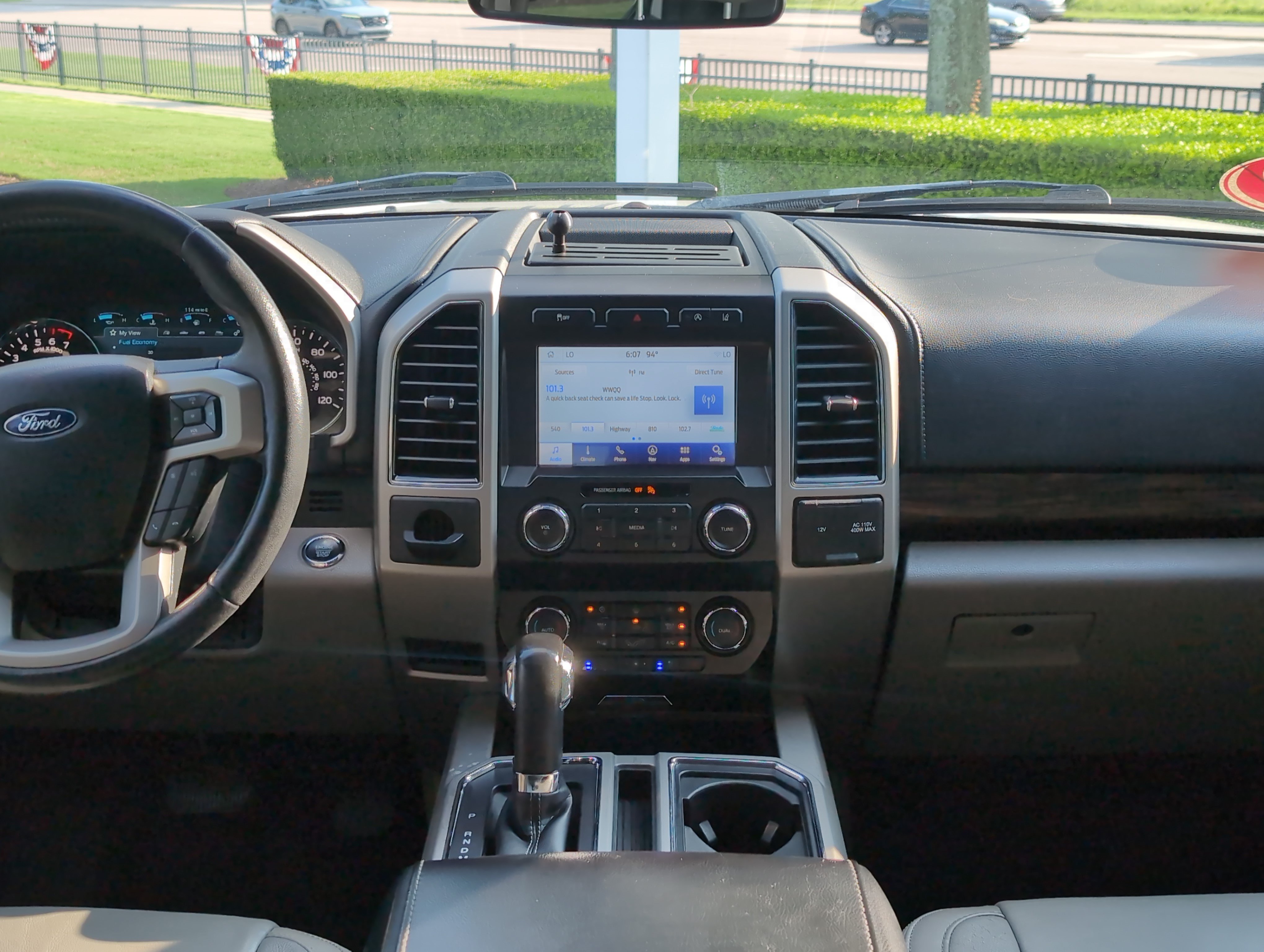 Used 2020 Ford F150 Lariat RWD image 29
