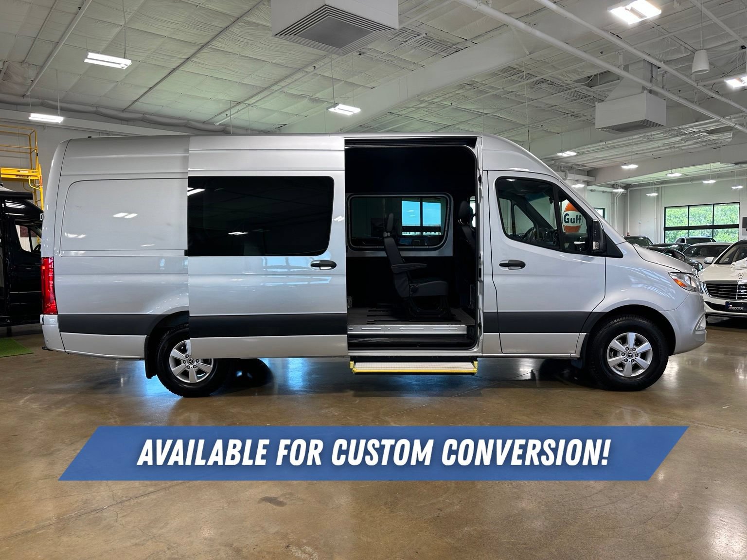 Used 2023 Mercedes-Benz Sprinter 2500 image 12