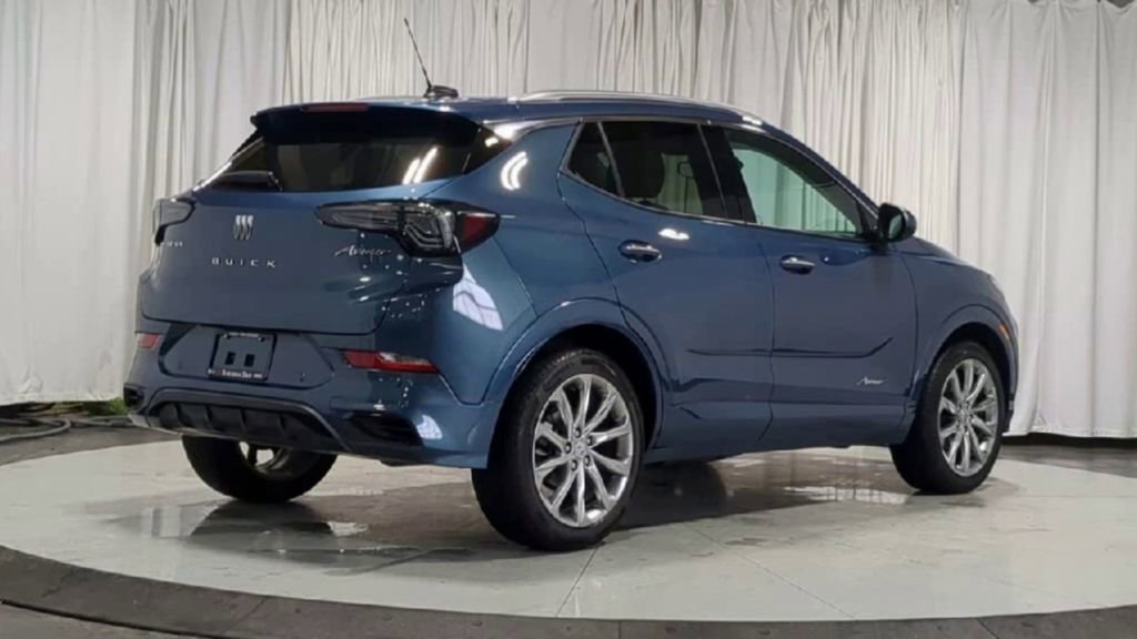 Used 2024 Buick Encore GX Avenir w/ Avenir Convenience Package image 8