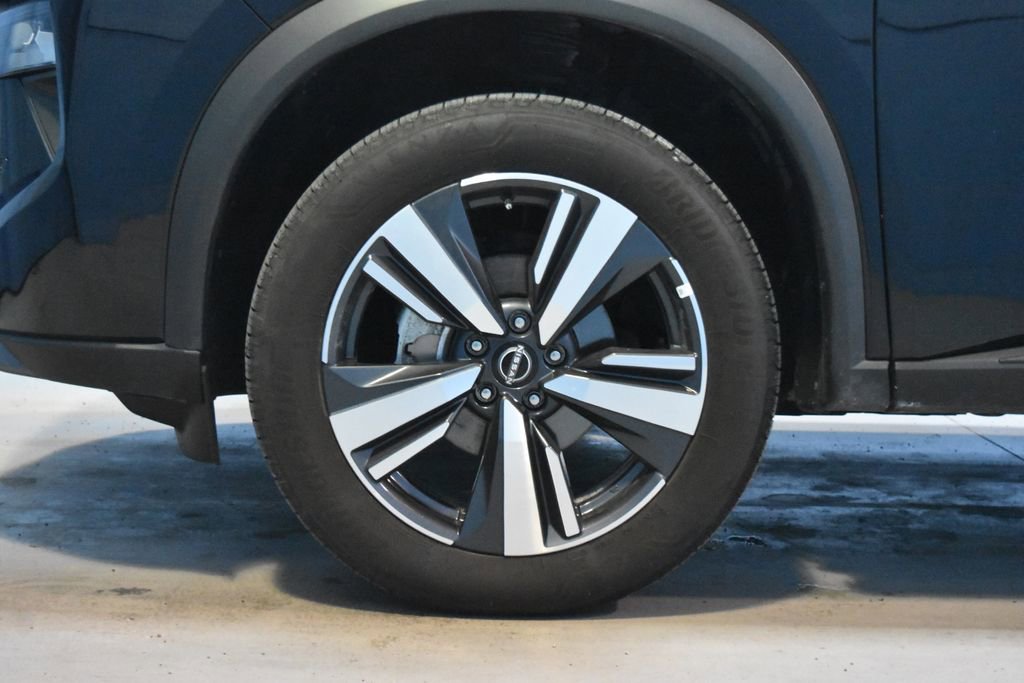 Certified 2026 Nissan Rogue SL AWD/4WD image 23