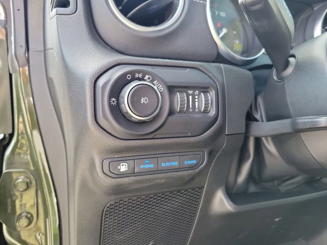Used 2022 Jeep Wrangler Unlimited Sahara w/ Cold Weather Group image 12