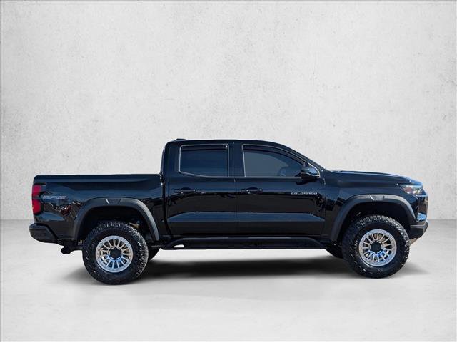 Used 2024 Chevrolet Colorado ZR2 w/ Safety Package AWD/4WD image 4