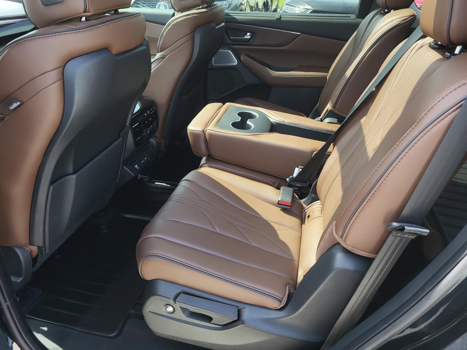 Used 2025 Acura MDX SH-AWD w/ Advance Package image 13